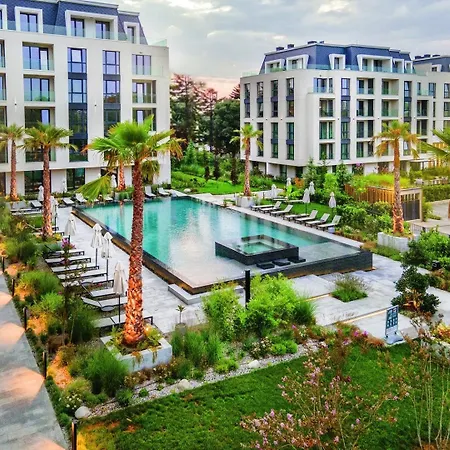 Апартамент Azur Premium I Pool View Next To The